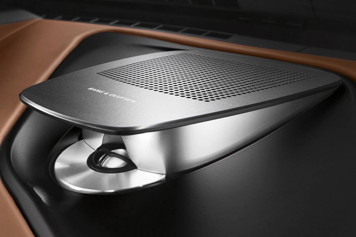 BMW F10 Sound System Upgrade: Speakers & Amplifier