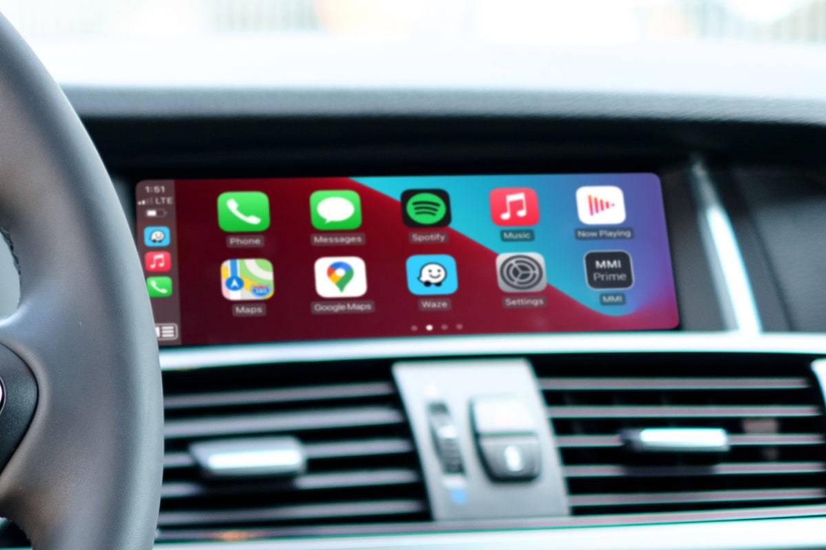 Cómo añadir aplicaciones a CarPlay en BMW, MINI y otros coches